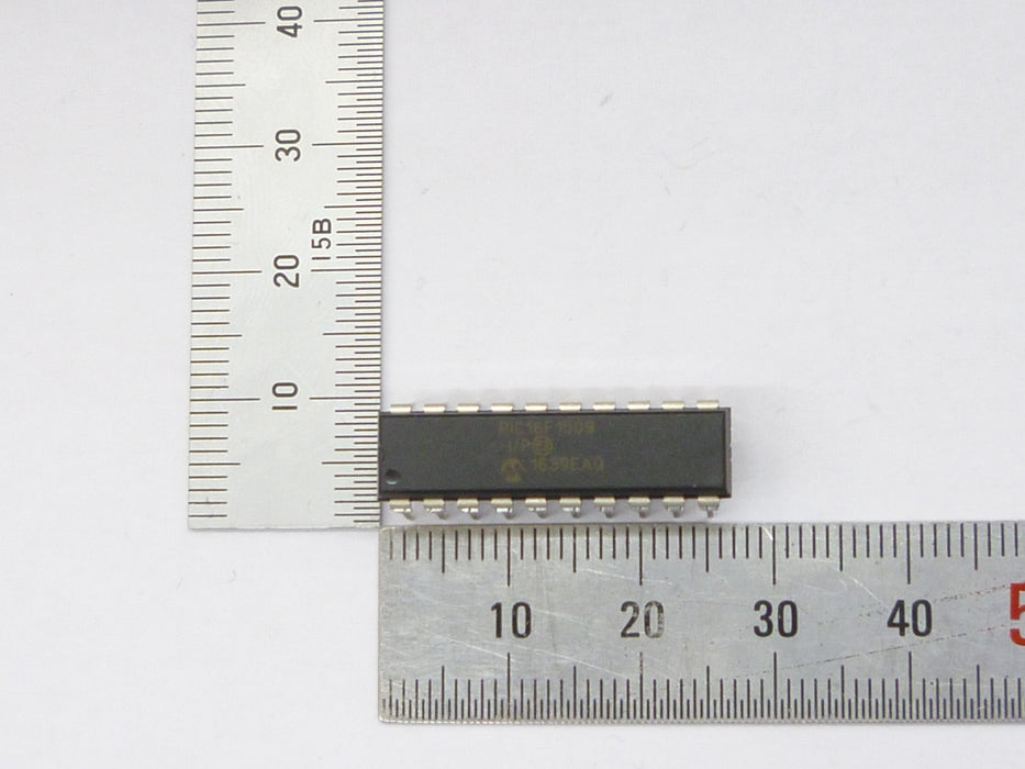 b00303 PIC16F1509-I/P 8-Bit Flash Microcontrollers