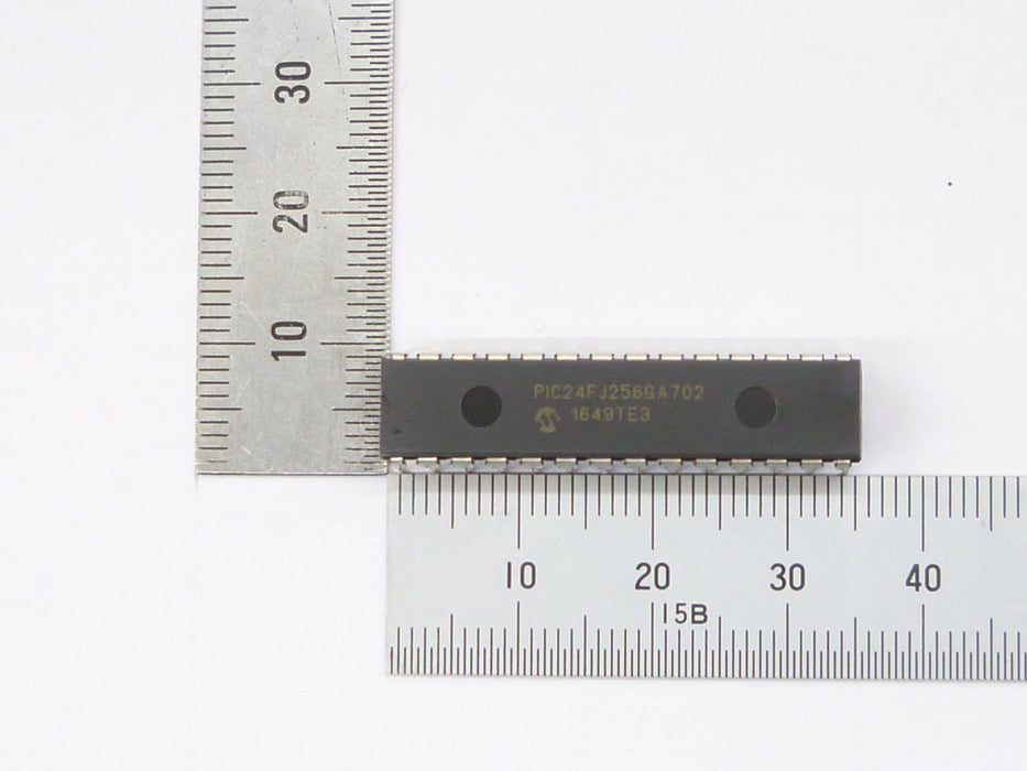 b01046 PIC24FJ256GA702-I/SP Microchip Microcontroller PIC24FJ 16-bit, 28-Pin SPDIP